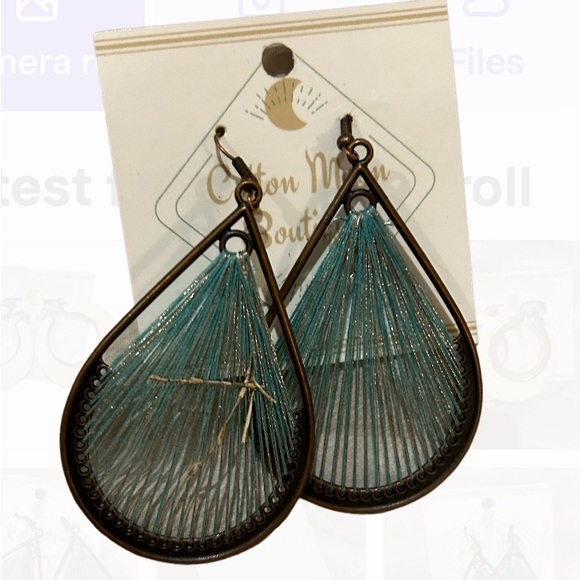 Teardrop threaded earring Dangle with Fishhook back - Picture 2 of 2